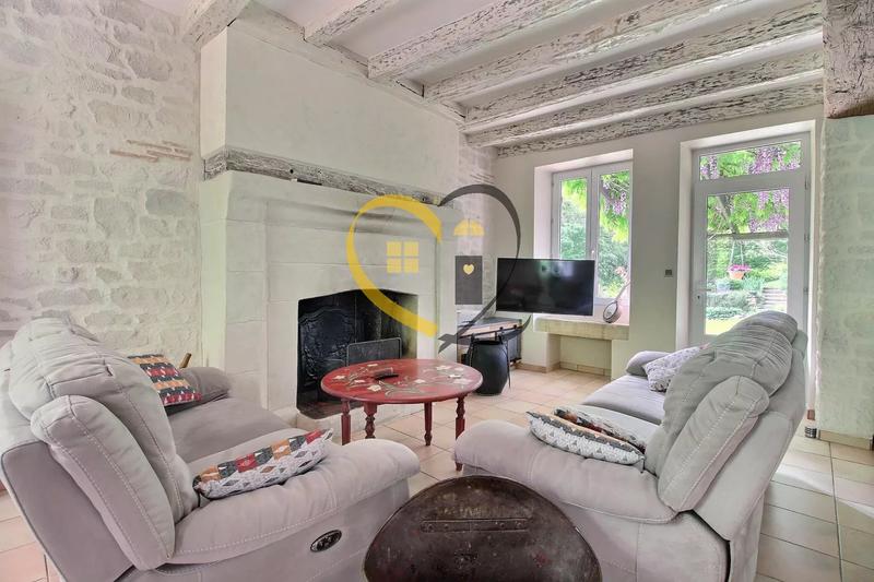 Maison - 243 m² - 7 pièces