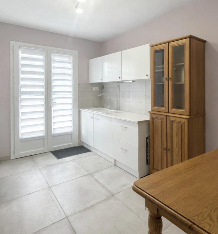 Pavillon - 150 m² - 6 pièces