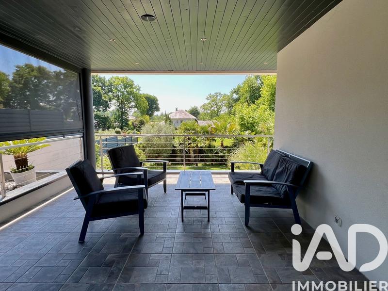 Maison - 189 m² - 7 pièces