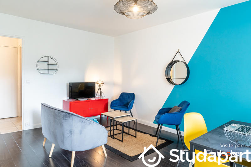 Chambre - 10 m² - 1 pièce