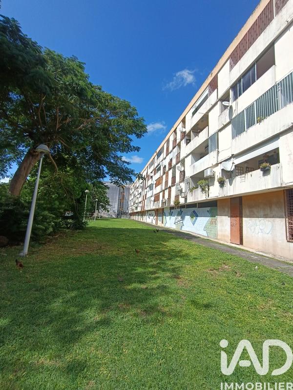 Appartement - 99 m² - 6 pièces