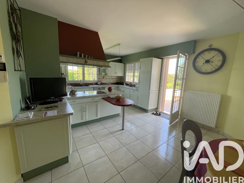 Maison - 317 m² - 12 pièces