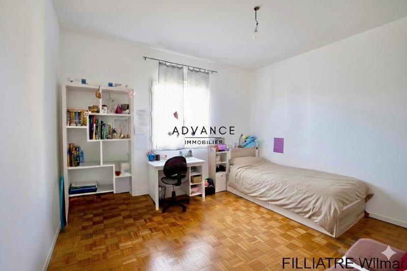 Maison - 170 m² - 5 pièces