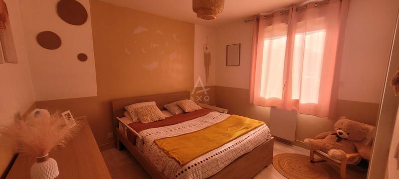 Maison - 99 m² - 5 pièces