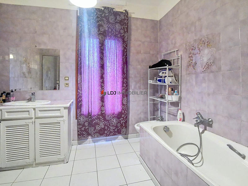 Maison - 151 m² - 6 pièces