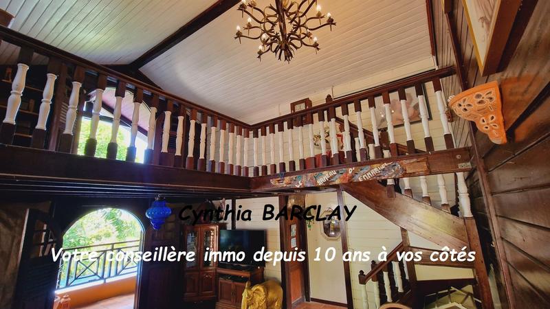 Maison - 186 m² - 8 pièces