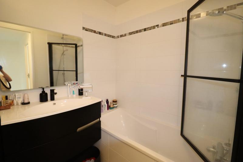 Maison - 96 m² - 5 pièces