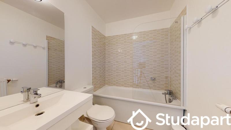 Chambre - 13 m² - 1 pièce