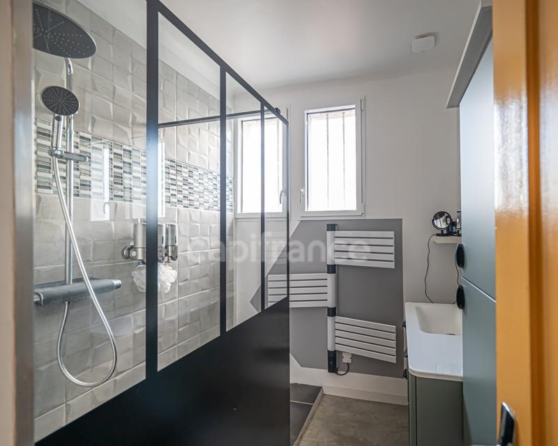 Maison - 136 m² - 6 pièces