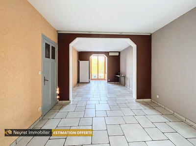 Maison - 220 m² - 7 pièces