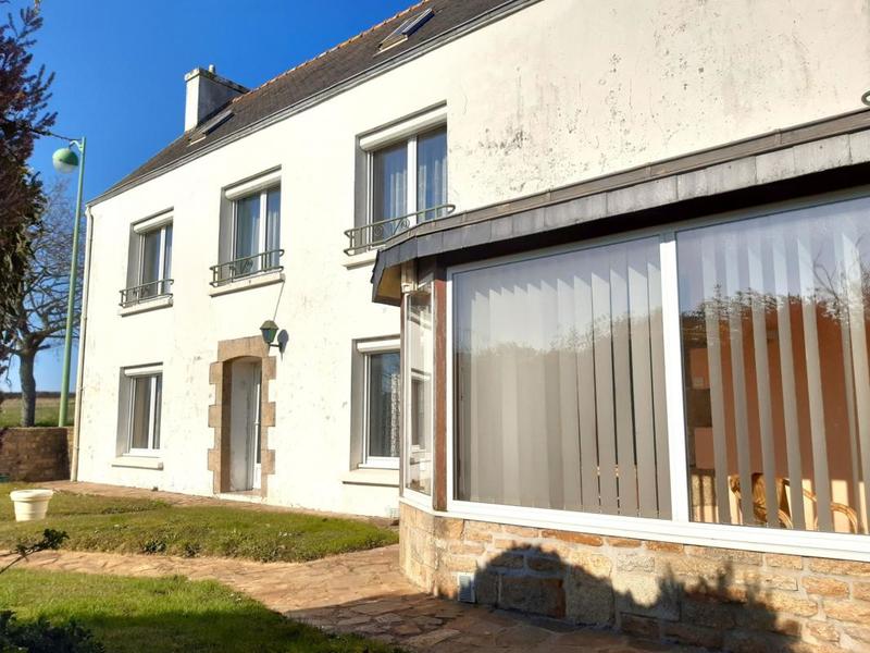 Maison - 185 m² - 8 pièces