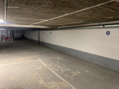 Parking - 10 m²