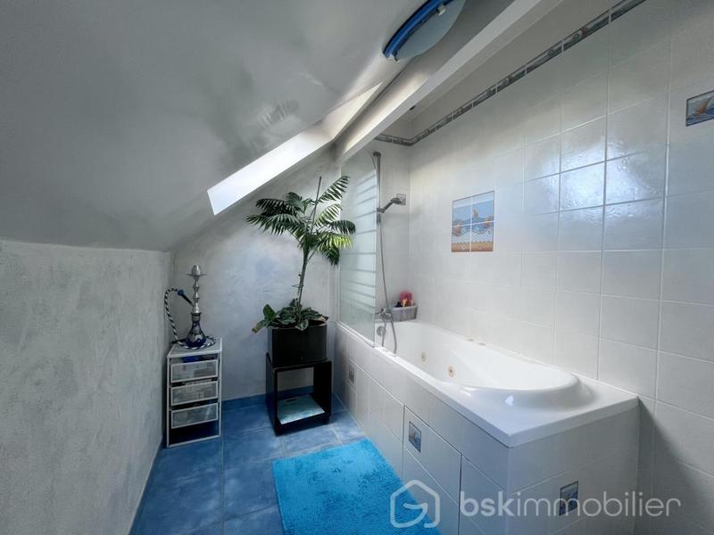 Maison - 150 m² - 7 pièces