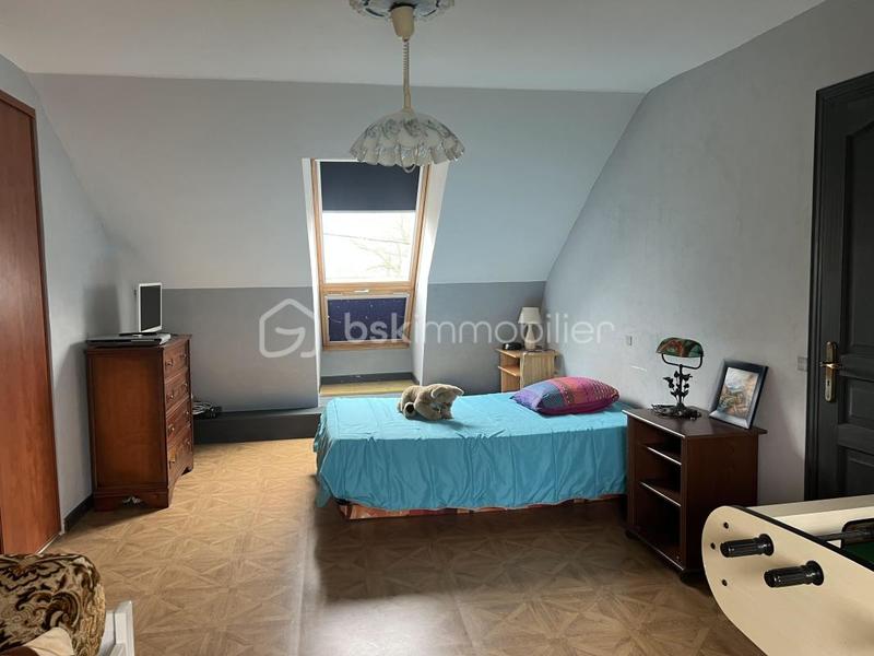 Maison - 222 m² - 10 pièces