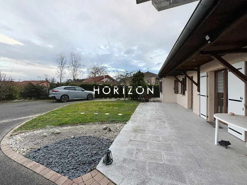 Villa - 180 m² - 8 pièces