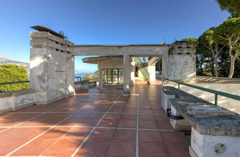 Villa - 594 m² - 11 pièces