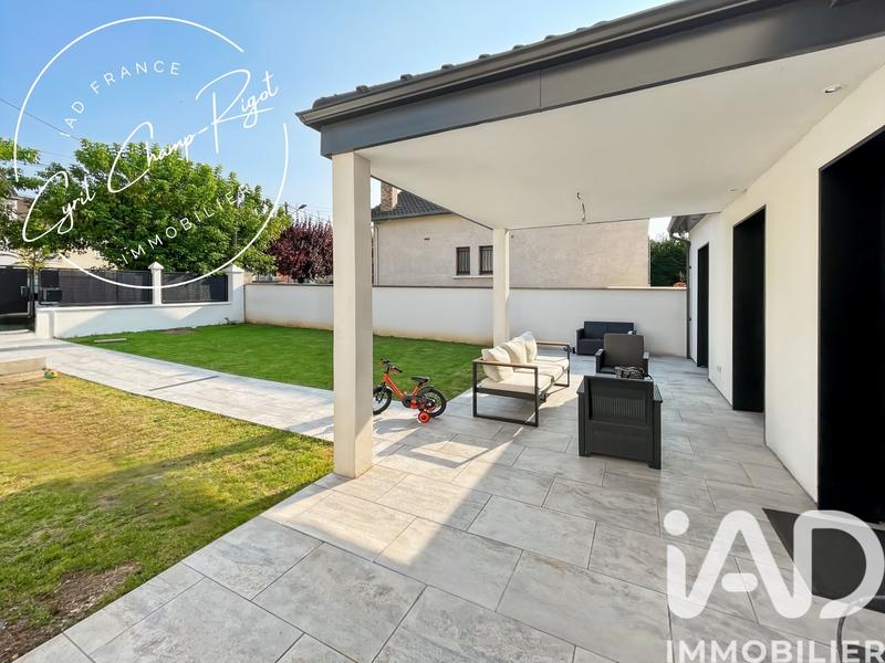 Maison - 105 m² - 7 pièces