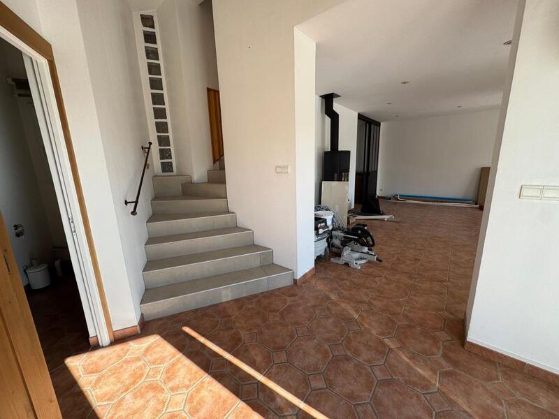 Maison - 170 m² - 5 pièces