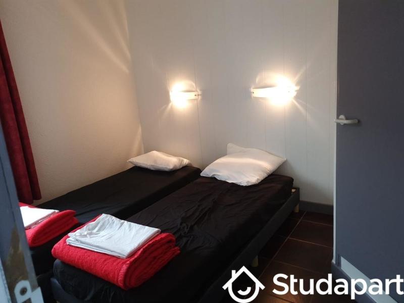 Chambre - 15 m² - 1 pièce