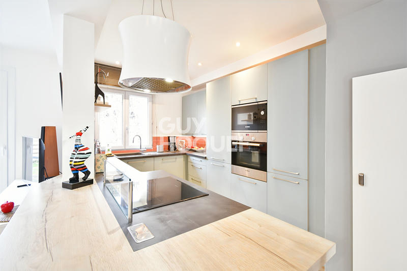 Maison - 131 m² - 6 pièces