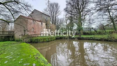 Terrain constructible - 1 150 m²