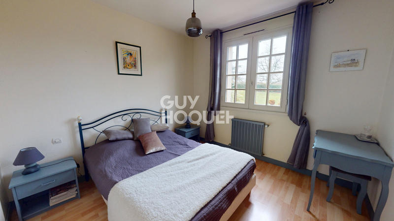 Maison - 180 m² - 8 pièces