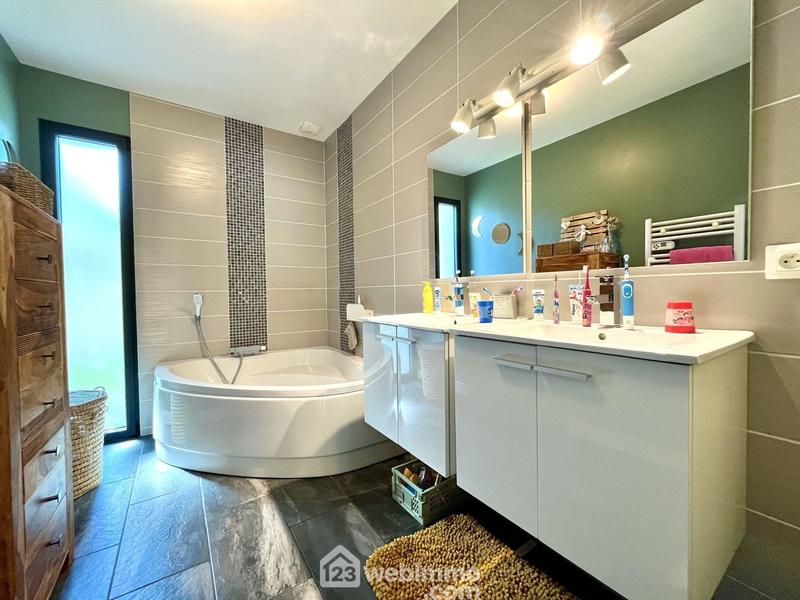 Maison - 145 m² - 5 pièces