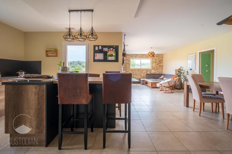 Maison - 112 m² - 4 pièces