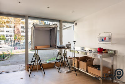 Local commercial - 317 m² - 12 pièces