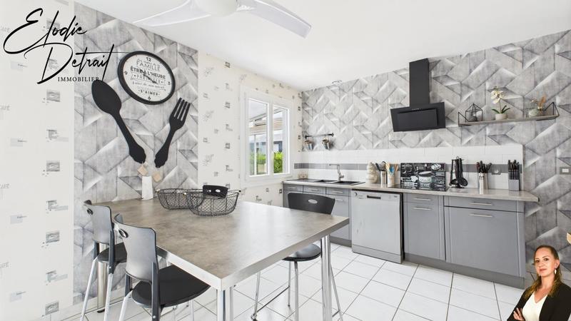 Maison - 92 m² - 5 pièces