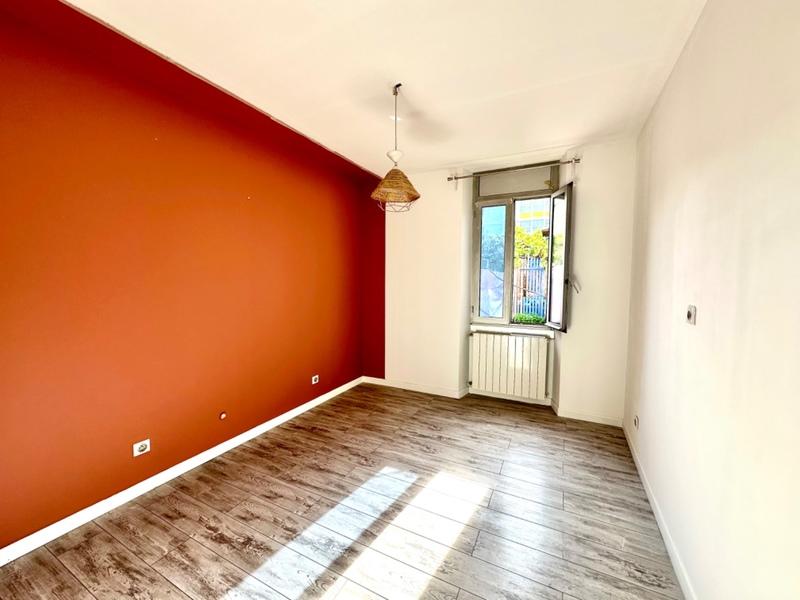 Appartement - 96 m² - 4 pièces