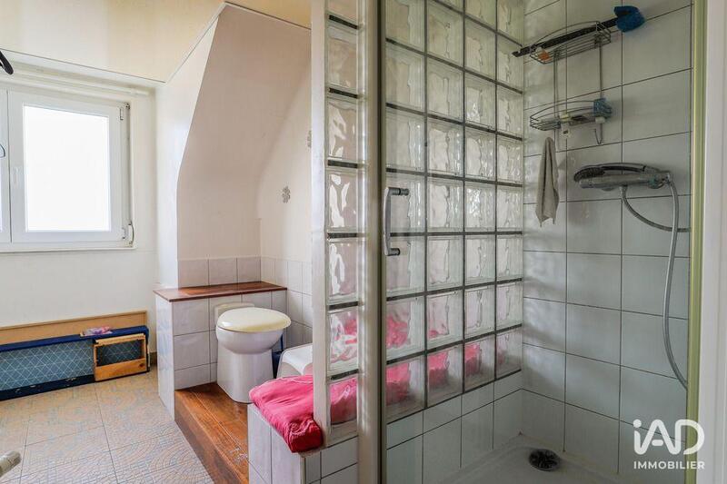 Maison - 180 m² - 5 pièces