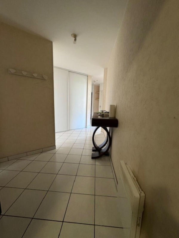 Appartement - 99 m² - 5 pièces