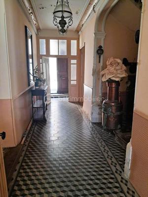 Demeure - 306 m² - 11 pièces