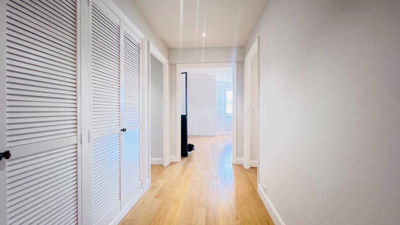 Appartement bourgeois - 100 m² - 5 pièces