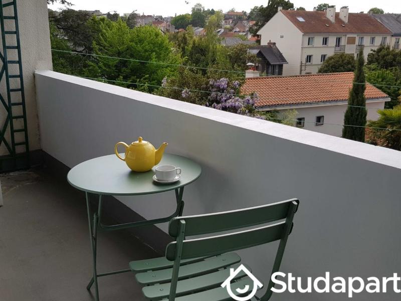 Chambre - 11 m² - 1 pièce