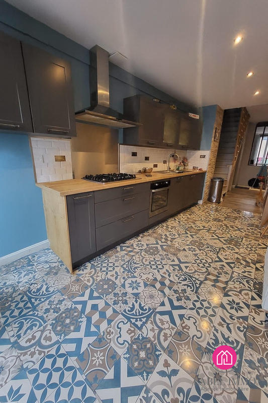 Maison - 111 m² - 5 pièces