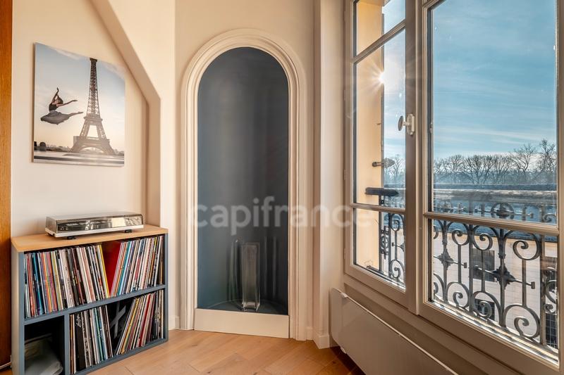 Appartement ancien - 129 m² - 6 pièces