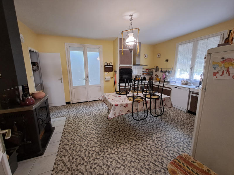 Propriété - 295 m² - 11 pièces