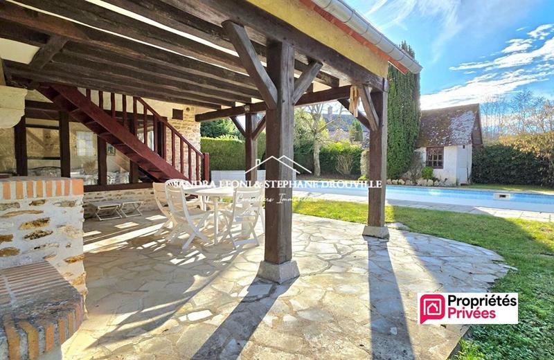 Maison - 195 m² - 7 pièces