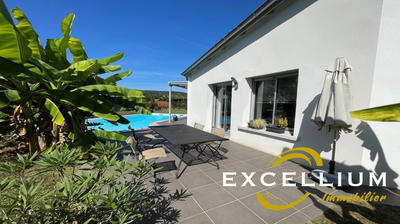 Maison - 121 m² - 5 pièces