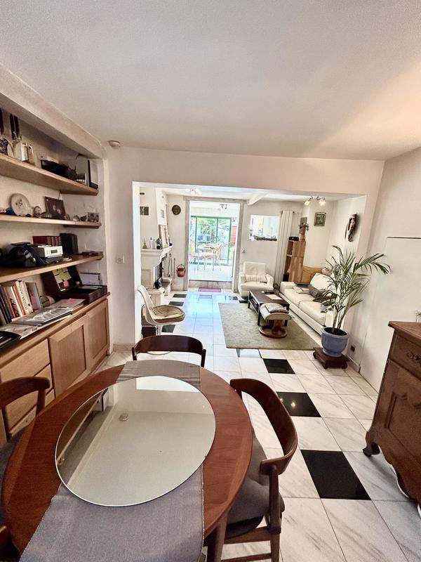 Maison - 98 m² - 5 pièces