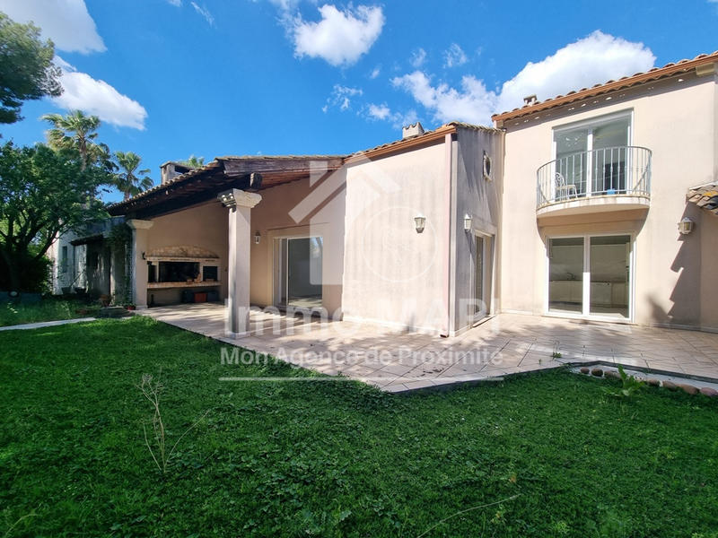 Maison - 170 m² - 5 pièces