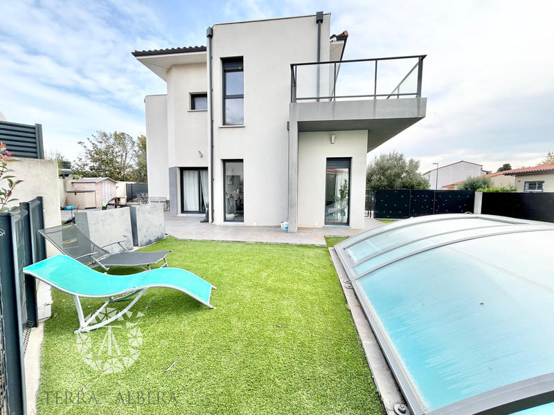 Maison - 111 m² - 4 pièces