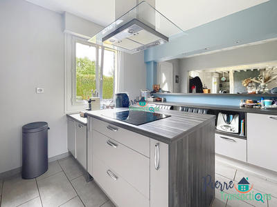 Maison - 200 m² - 5 pièces