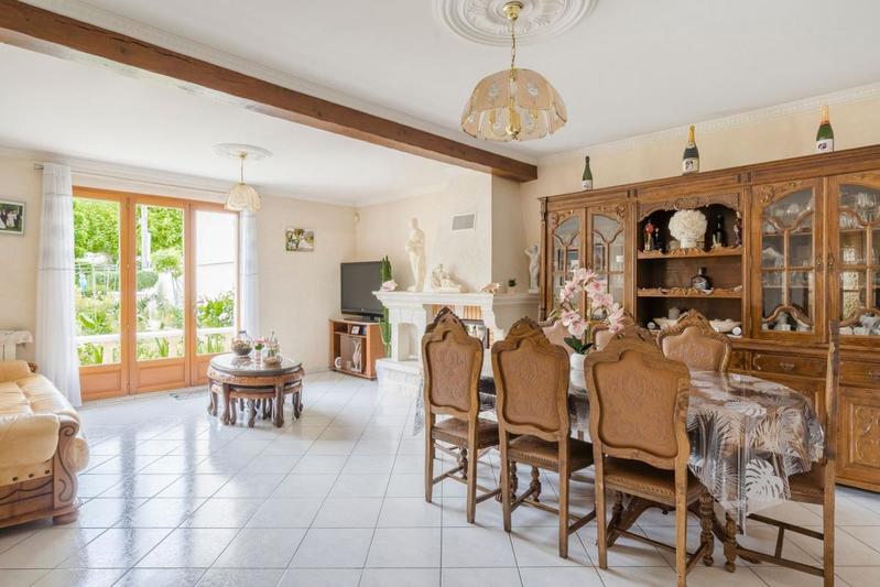 Maison - 140 m² - 6 pièces