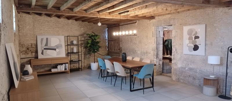 Maison ancienne - 225 m² - 3 pièces