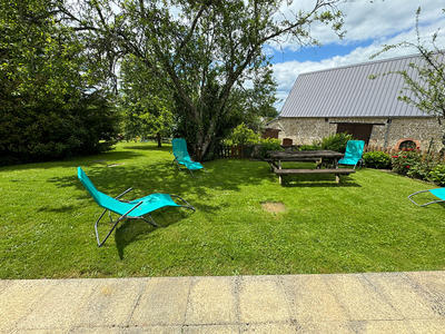 Maison - 300 m² - 14 pièces