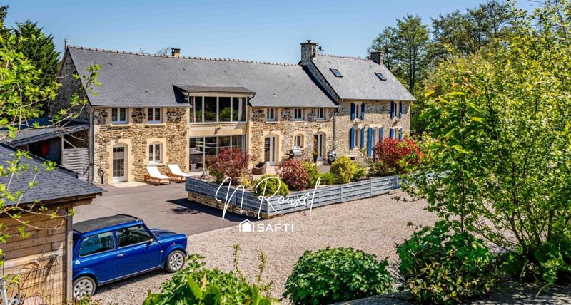 Maison - 300 m² - 12 pièces