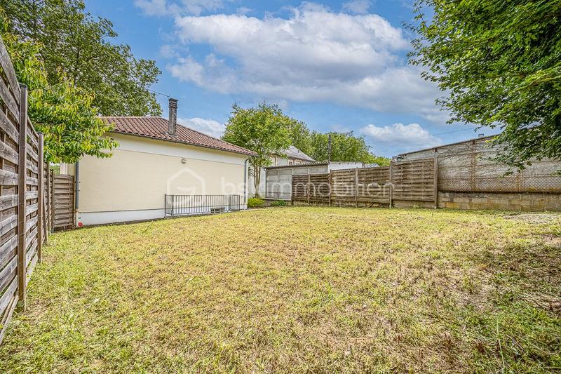 Maison - 93 m² - 7 pièces